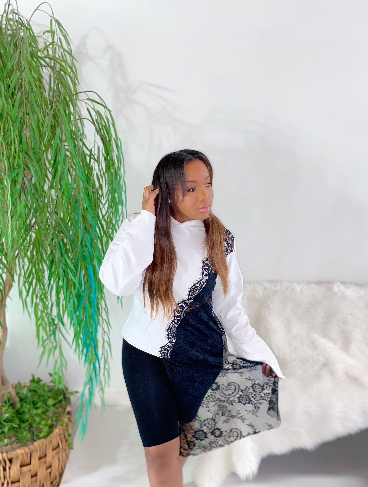Sia Lace Sweatshirt